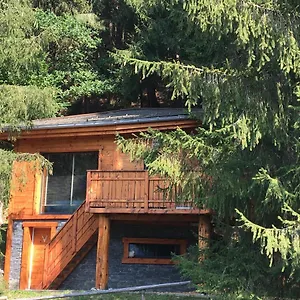 Couette-café Dans Les Arbres, Saint-Jean-dʼAulps